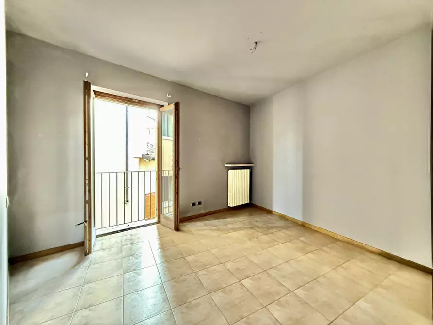 Immagine 11 di Casa indipendente in vendita  in Vicolo Chiesuolo 10 a Bardolino