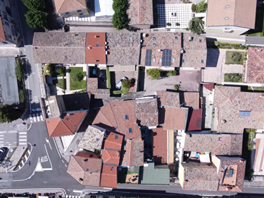Immagine 20 di Casa indipendente in vendita  in Vicolo Chiesuolo 10 a Bardolino