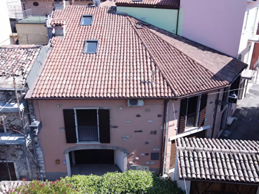 Immagine 21 di Casa indipendente in vendita  in Vicolo Chiesuolo 10 a Bardolino