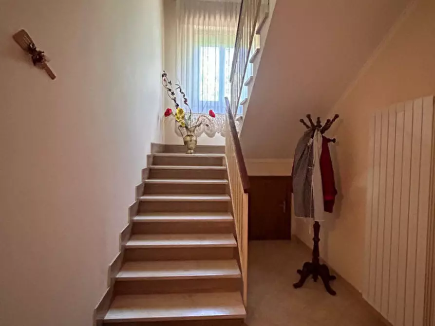 Immagine 25 di Casa indipendente in vendita  a Castiglione Del Lago