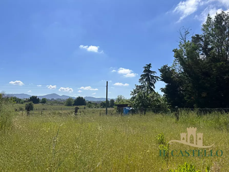 Immagine 27 di Casa indipendente in vendita  a Castiglione Del Lago