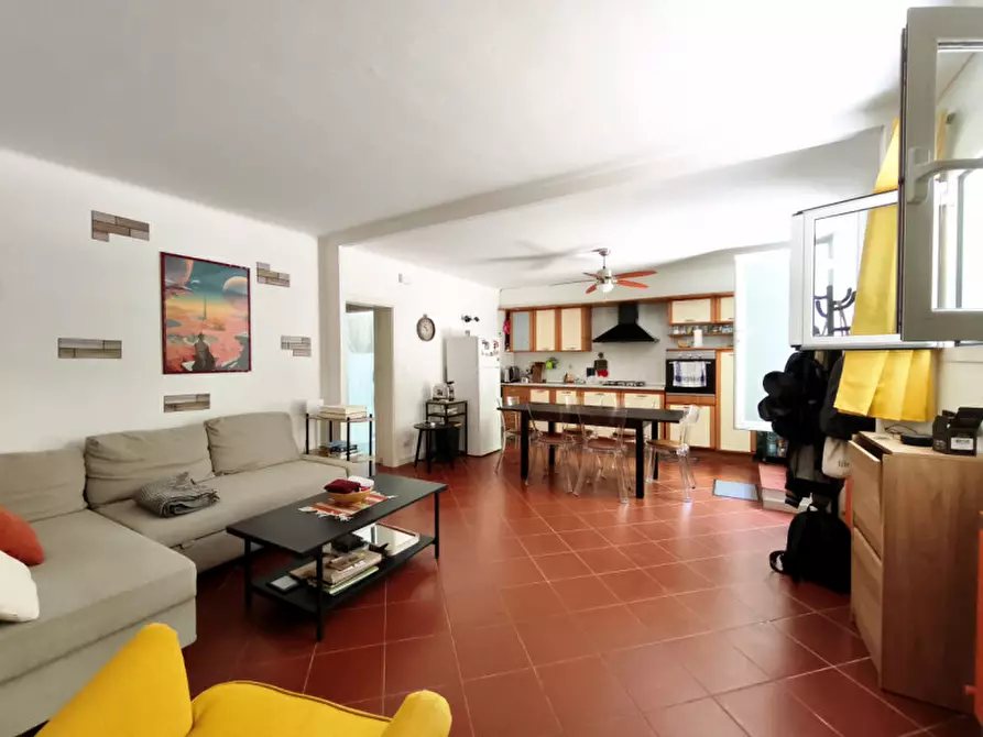 Immagine 2 di Appartamento in vendita  in Via Mezzofanti 39 a Bologna