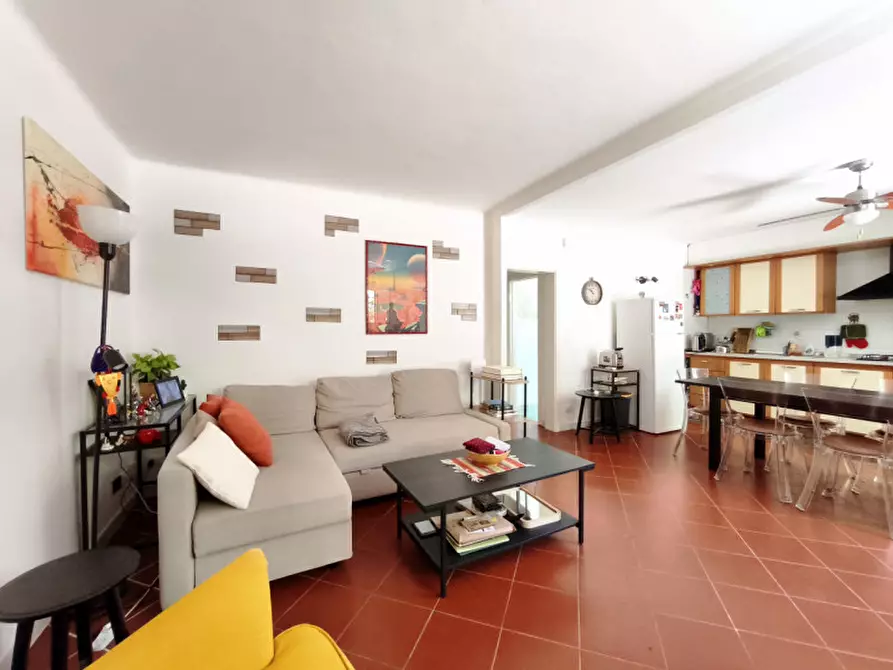 Immagine 16 di Appartamento in vendita  in Via Mezzofanti 39 a Bologna