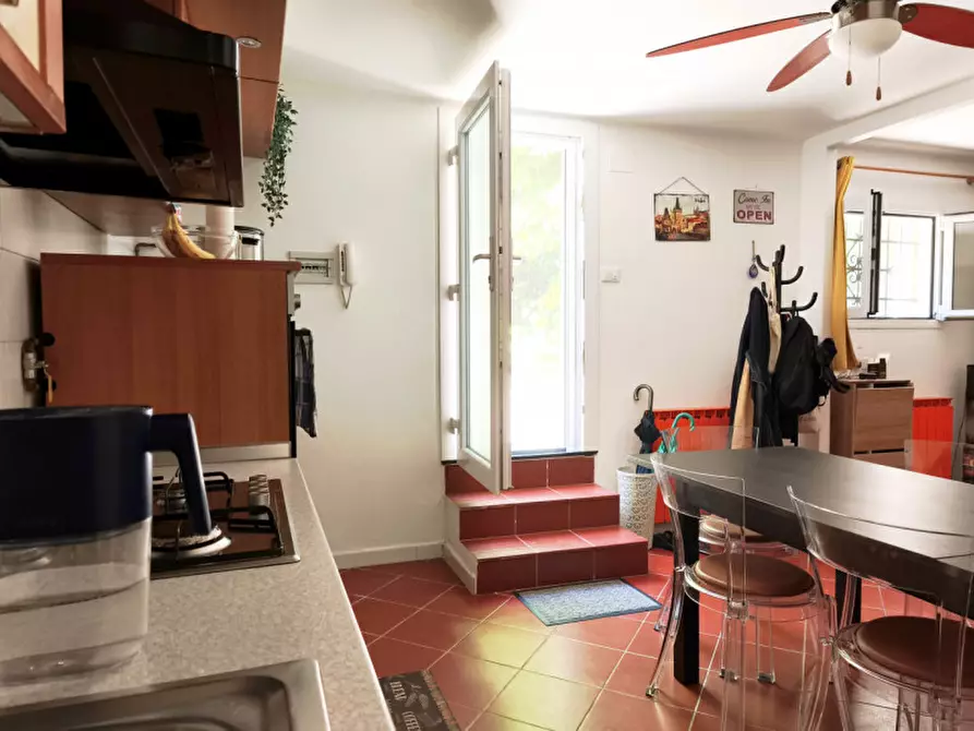 Immagine 18 di Appartamento in vendita  in Via Mezzofanti 39 a Bologna