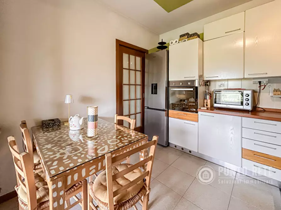 Immagine 17 di Appartamento in vendita  in Via Valparadiso a Negrar di Valpolicella