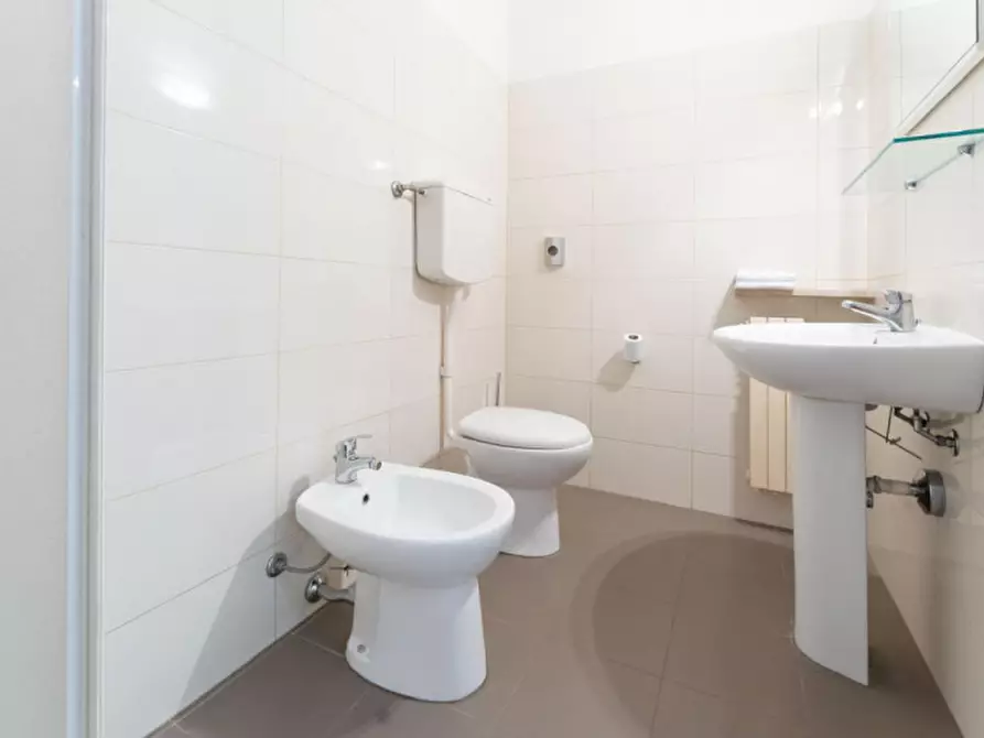 Immagine 17 di Hotel in vendita  in VIA STRA` a Colognola Ai Colli