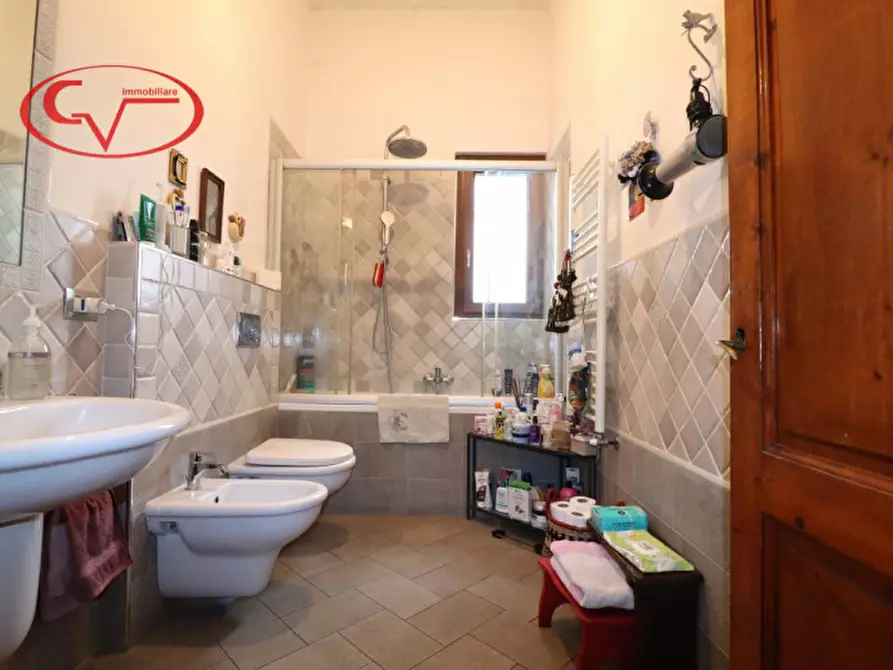 Immagine 22 di Villa in affitto  in via di caposelvi a Montevarchi