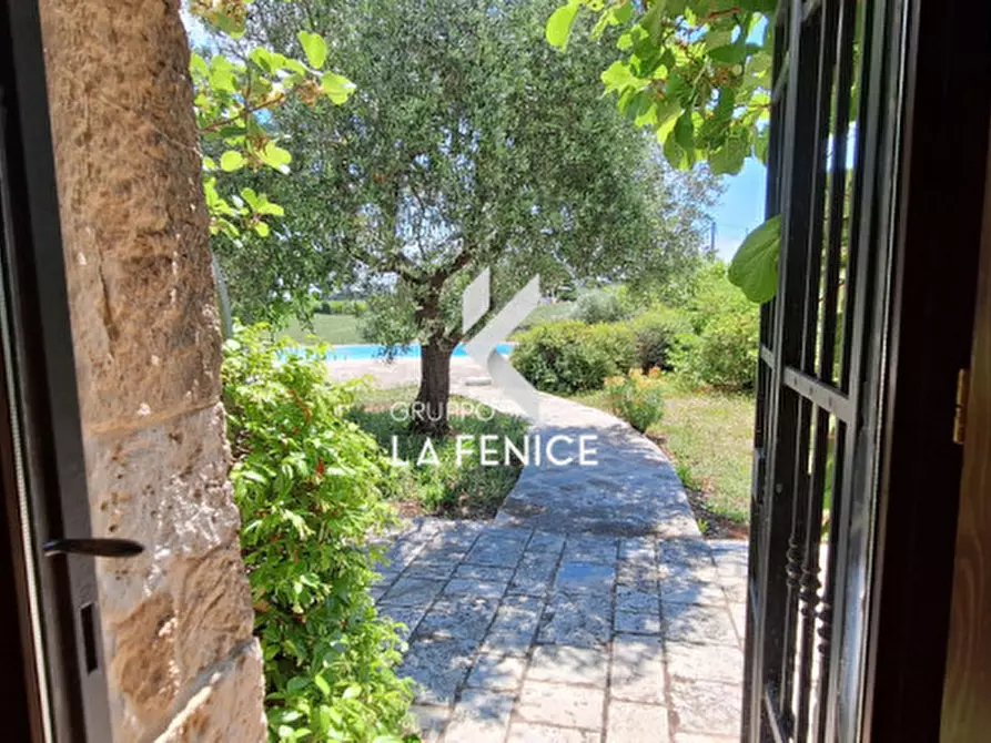 Immagine 46 di Rustico / casale in vendita  in contrada Guarini a Locorotondo