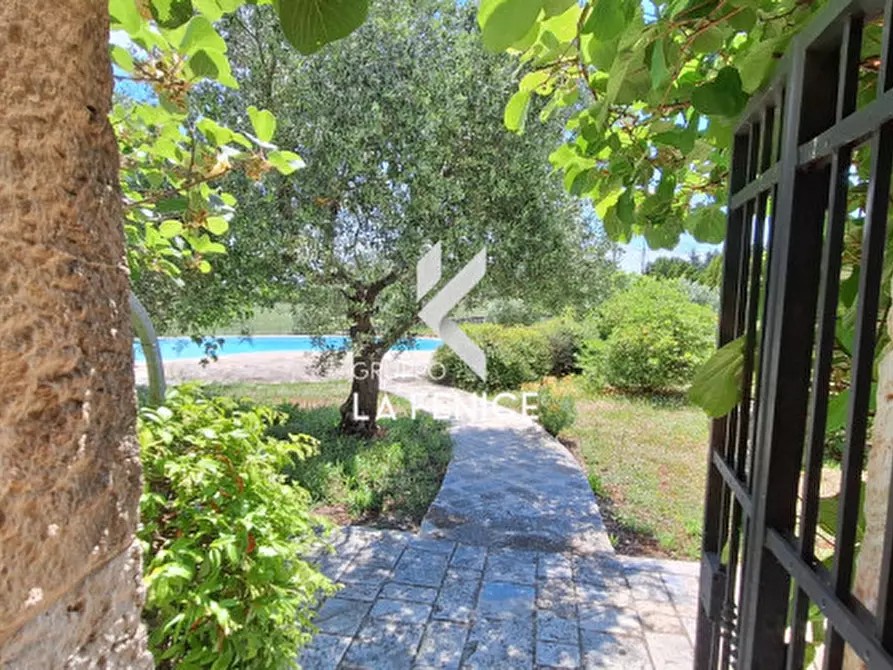 Immagine 48 di Rustico / casale in vendita  in contrada Guarini a Locorotondo