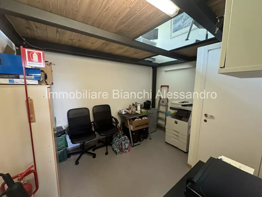 Immagine 6 di Negozio in affitto  in Via Aretina 228/C a Firenze