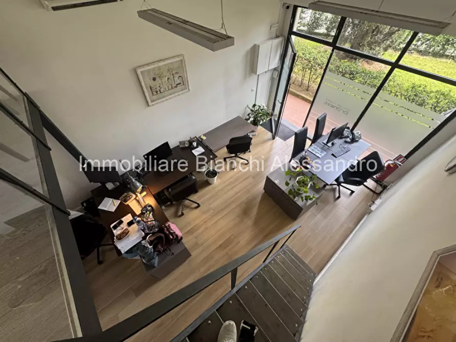 Immagine 8 di Negozio in affitto  in Via Aretina 228/C a Firenze