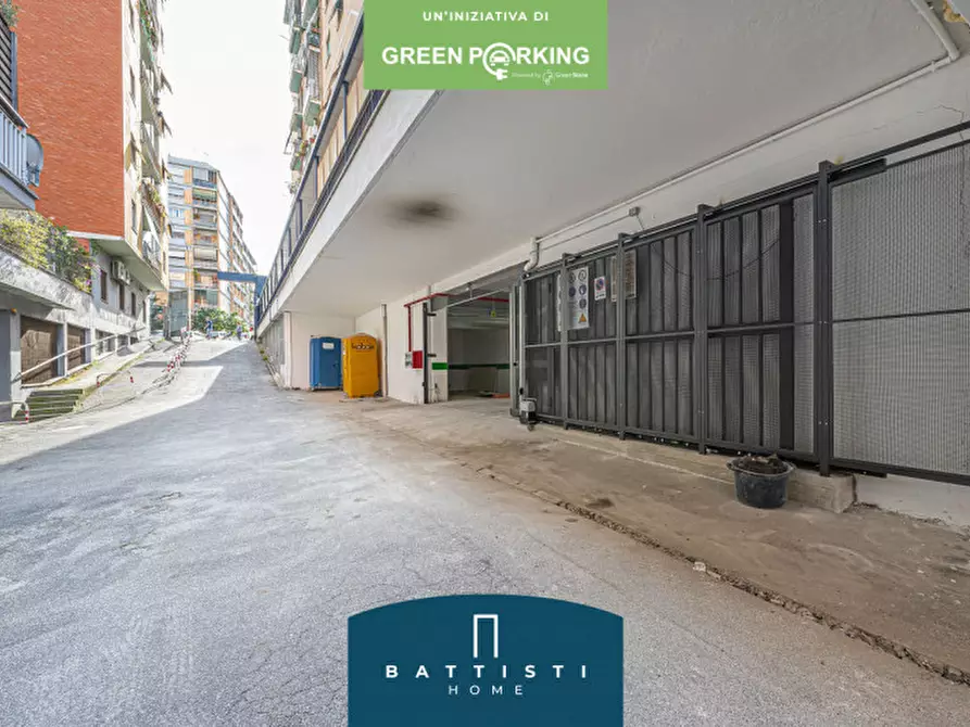 Immagine 24 di Garage in vendita  in Viale Guglielmo Marconi 77 a Roma