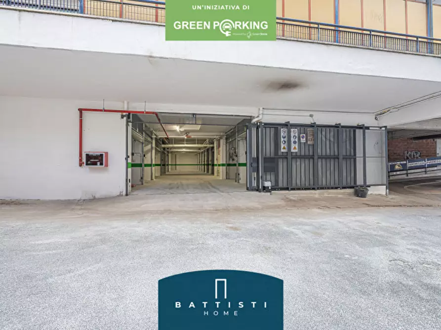 Immagine 25 di Garage in vendita  in Viale Guglielmo Marconi 77 a Roma