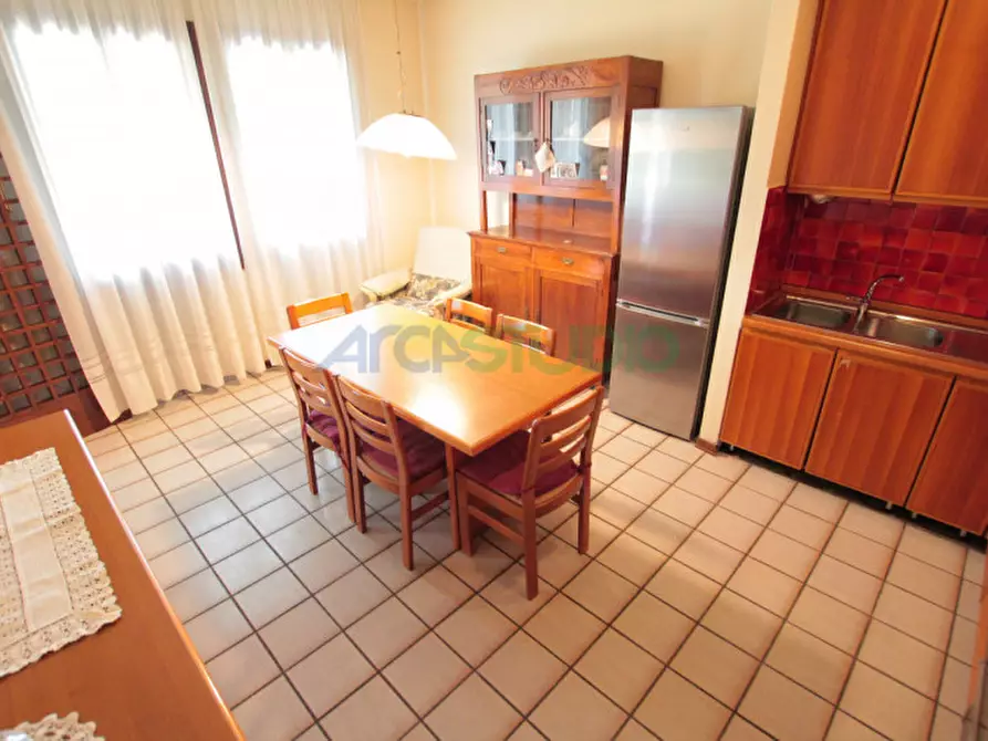 Immagine 9 di Casa bifamiliare in vendita  in Via delle Fontane a Sandrigo