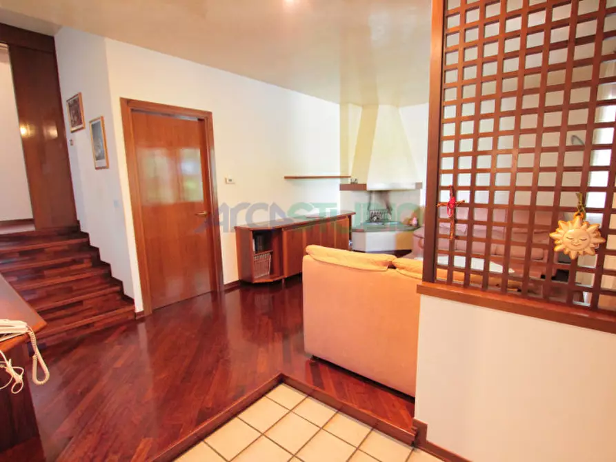 Immagine 13 di Casa bifamiliare in vendita  in Via delle Fontane a Sandrigo