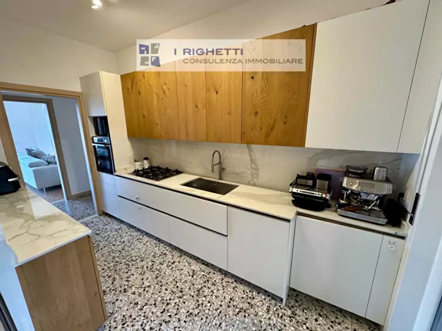 Immagine 11 di Appartamento in vendita  in A. Usodimare a Verona