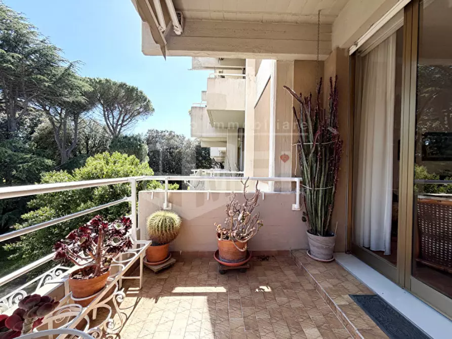 Immagine 1 di Appartamento in vendita  in Via Bartolena a Livorno