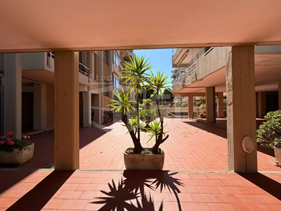 Immagine 32 di Appartamento in vendita  in Via Bartolena a Livorno