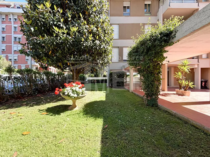 Immagine 33 di Appartamento in vendita  in Via Bartolena a Livorno