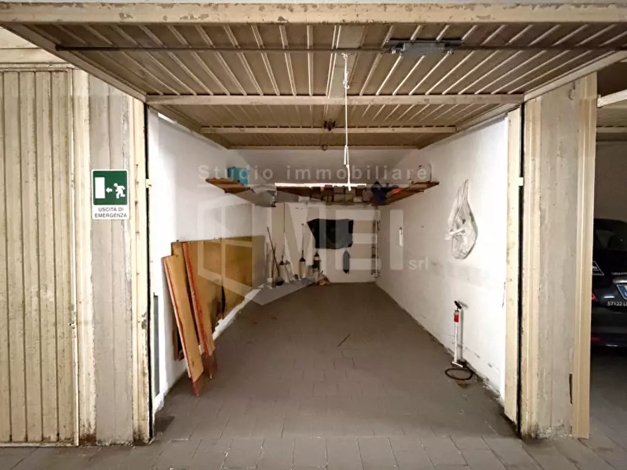 Immagine 34 di Appartamento in vendita  in Via Bartolena a Livorno