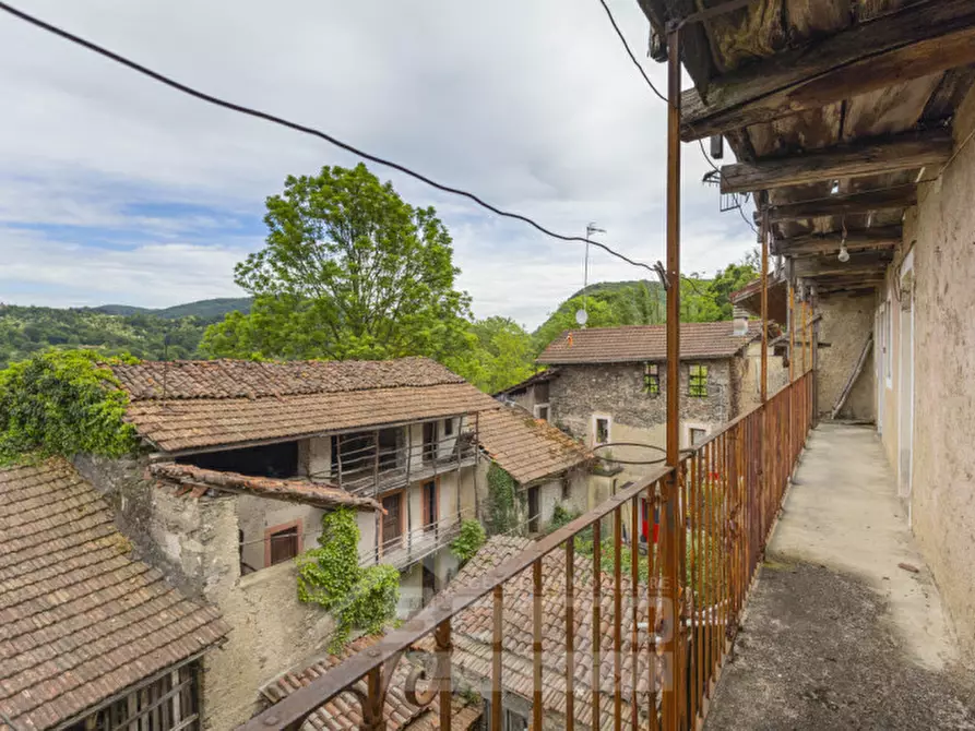 Immagine 11 di Villetta a schiera in vendita  in Via Pratolungo a Pettenasco