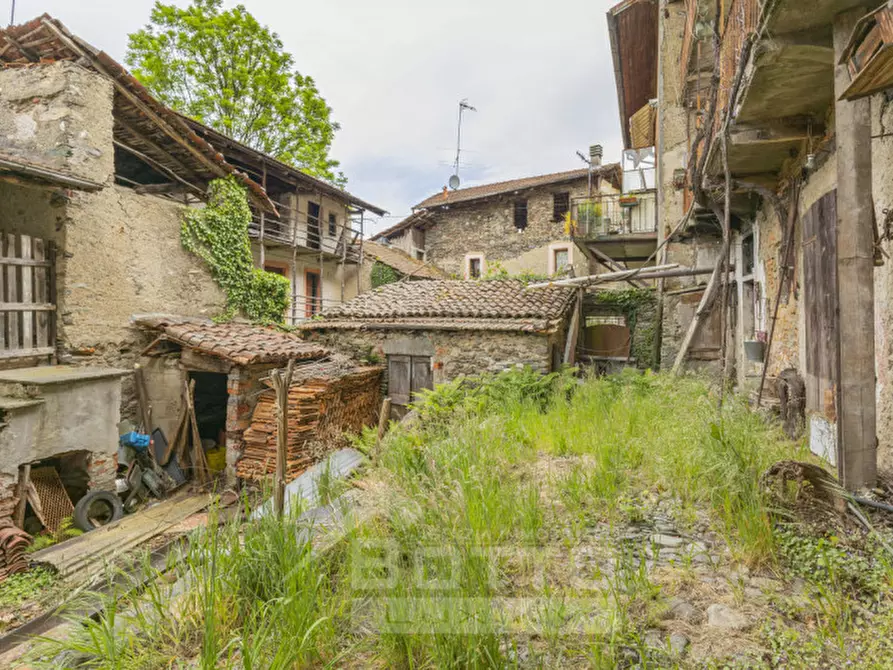 Immagine 17 di Villetta a schiera in vendita  in Via Pratolungo a Pettenasco