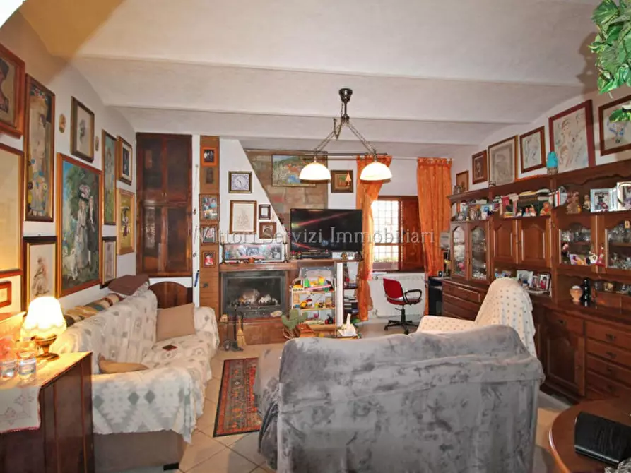 Immagine 4 di Casa bifamiliare in vendita  in via caselle a Torrita Di Siena