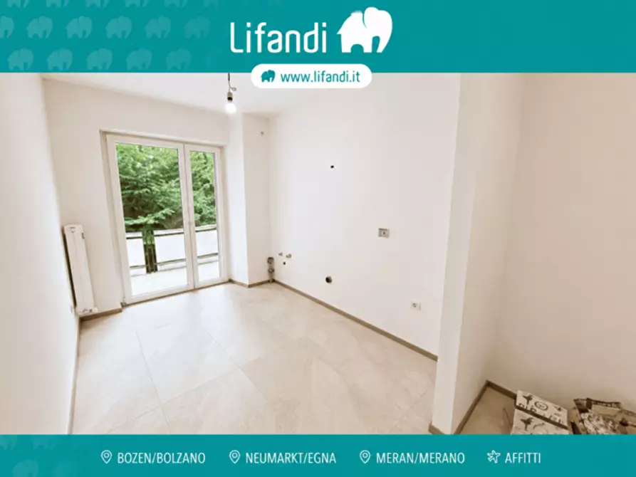 Immagine 1 di Appartamento in vendita  in Giacomo-Leopardi-Straße - Via G. Leopardi a Merano .Meran.