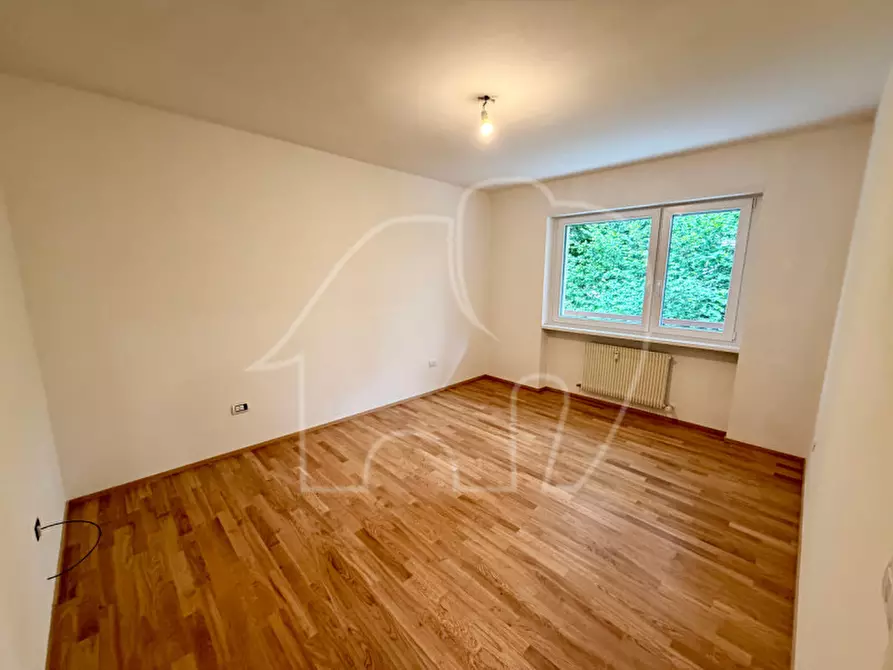 Immagine 2 di Appartamento in vendita  in Giacomo-Leopardi-Straße - Via G. Leopardi a Merano .Meran.