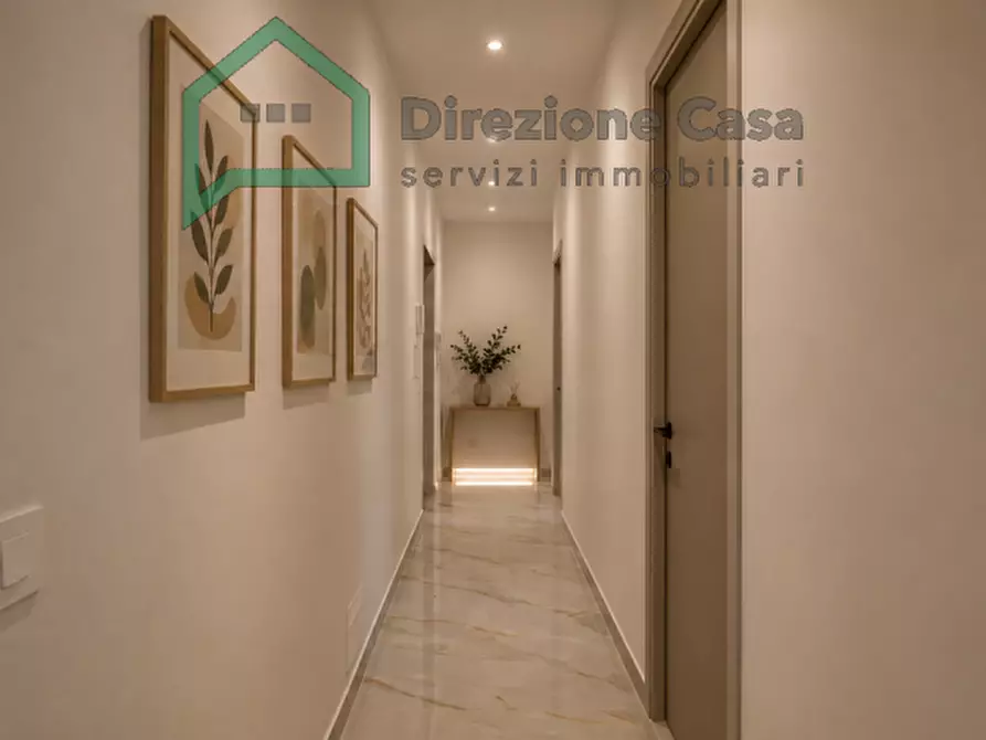 Immagine 4 di Appartamento in vendita  in CORSO MALTA a Napoli