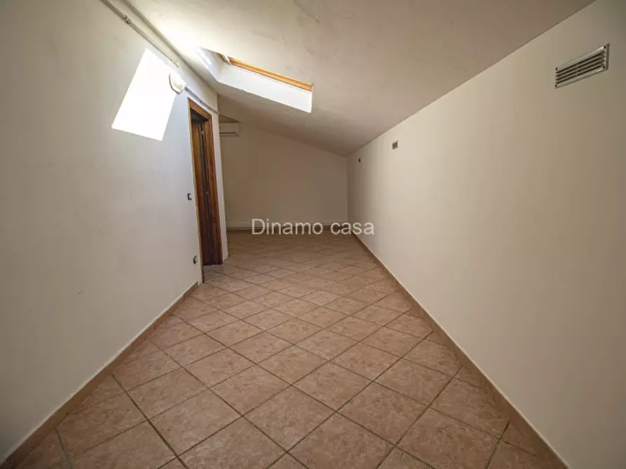 Immagine 11 di Appartamento in vendita  in via brunella a Carmignano