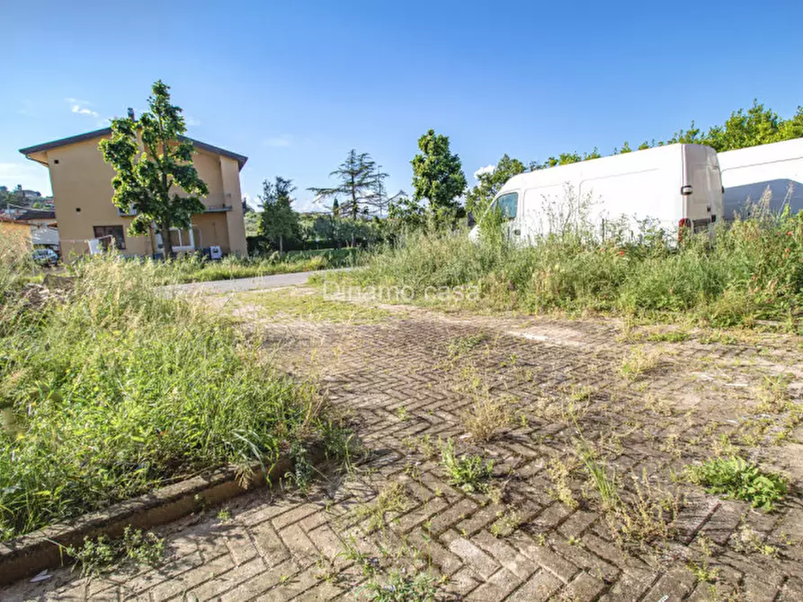 Immagine 30 di Appartamento in vendita  in via brunella a Carmignano