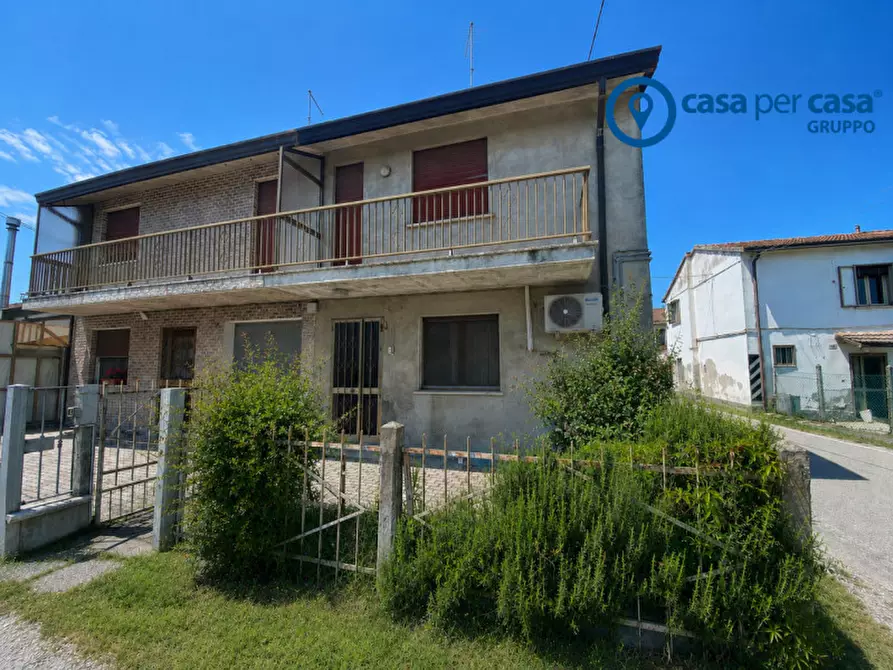 Immagine 28 di Villetta a schiera in vendita  in Via Marangona a Porto Viro