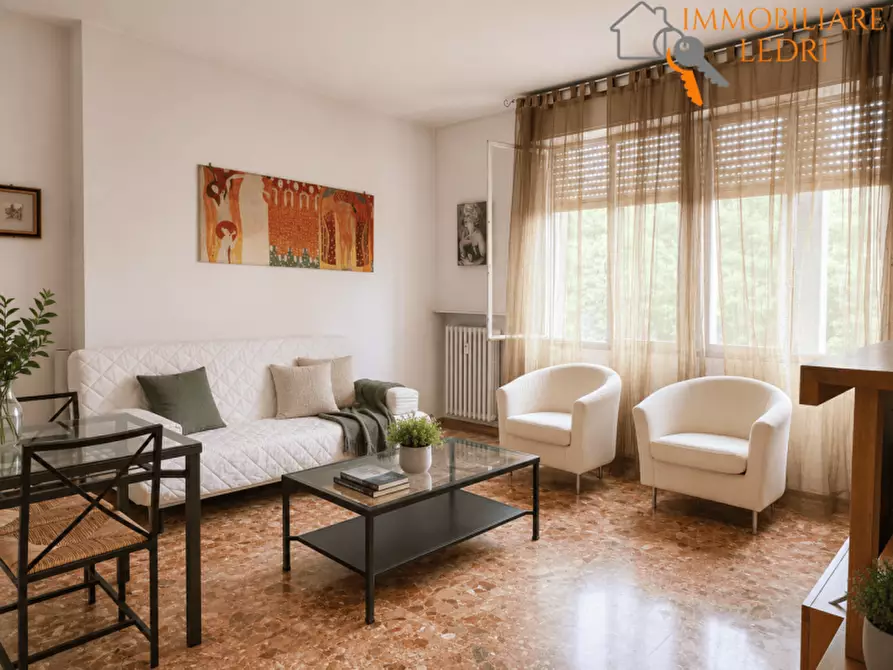 Immagine 1 di Appartamento in vendita  in via Querini a Verona