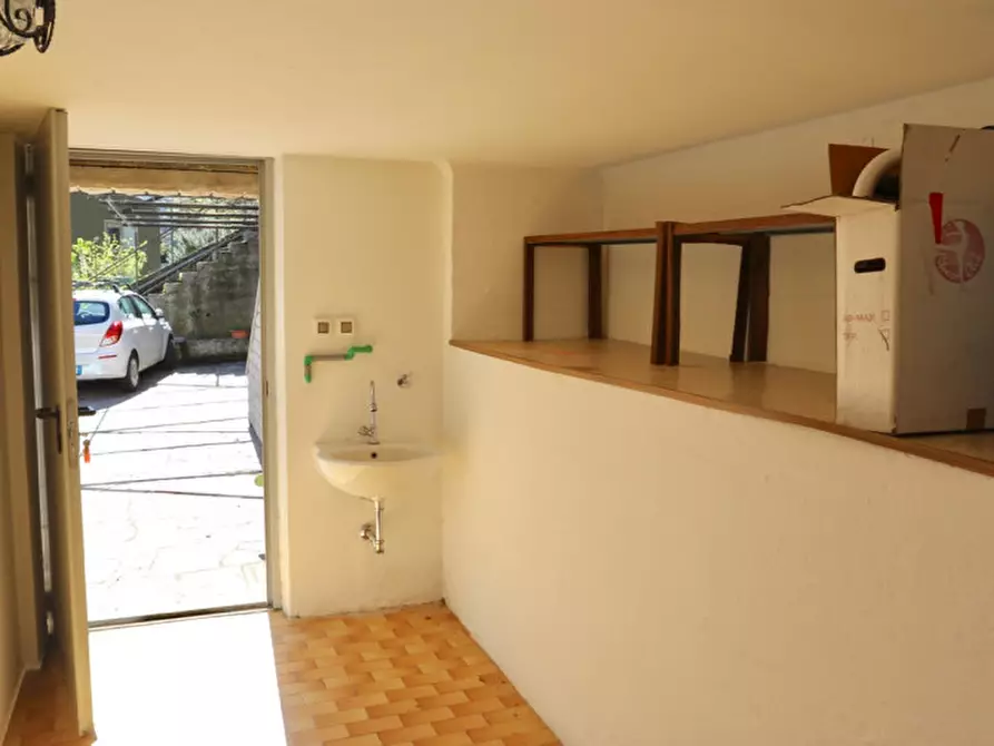 Immagine 94 di Appartamento in vendita  in Via Castelmonte 16 a Trieste