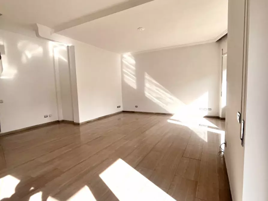 Immagine 8 di Attico in affitto  in Via Apollo Pizio a Roma