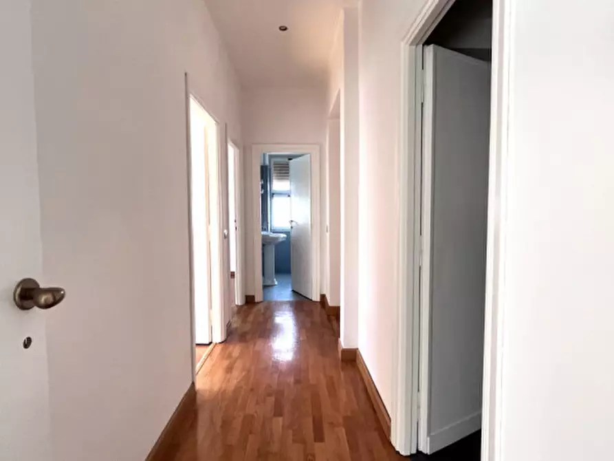 Immagine 11 di Attico in affitto  in Via Apollo Pizio a Roma
