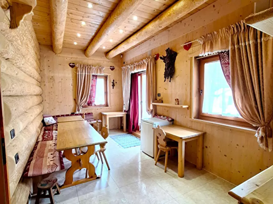 Immagine 10 di Bed & Breakfast in vendita  in Passo Sant'Antonio a Comelico Superiore