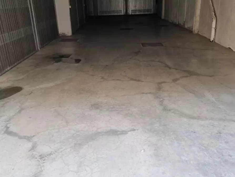 Immagine 5 di Garage in vendita  in Via Camillo Benso Conte di Cavour a Este