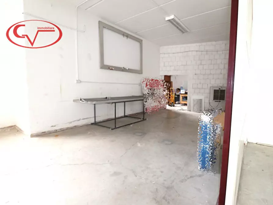Immagine 6 di Laboratorio in vendita  in uscita casello a Terranuova Bracciolini