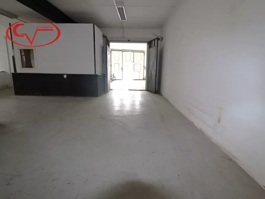 Immagine 9 di Laboratorio in vendita  in uscita casello a Terranuova Bracciolini