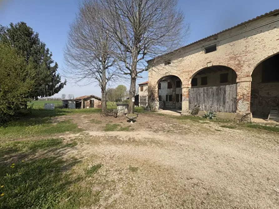 Immagine 1 di Rustico / casale in vendita  in Via San Michele Arcangelo a Mestrino