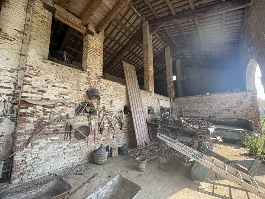 Immagine 9 di Rustico / casale in vendita  in Via San Michele Arcangelo a Mestrino