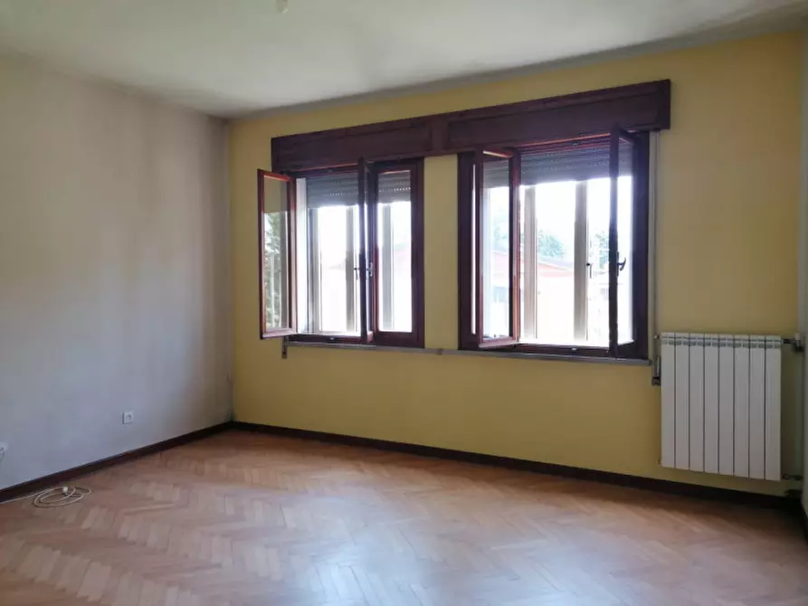 Immagine 15 di Casa indipendente in vendita  in Via Tommaso Sciacca a Lendinara