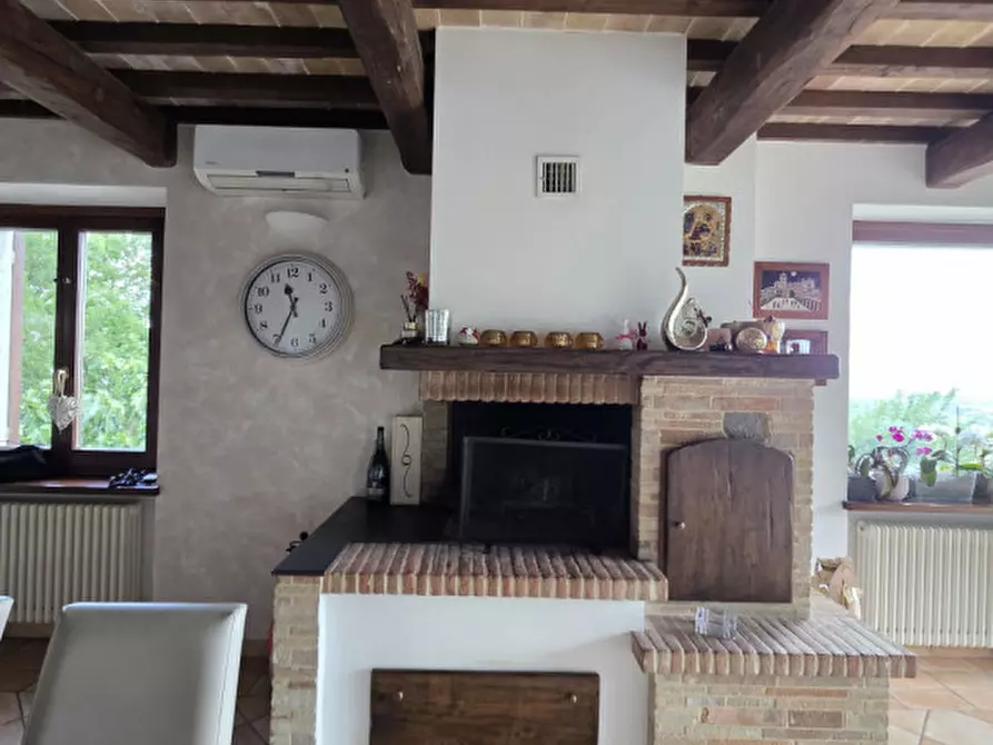 Immagine 28 di Rustico / casale in vendita  a Perugia