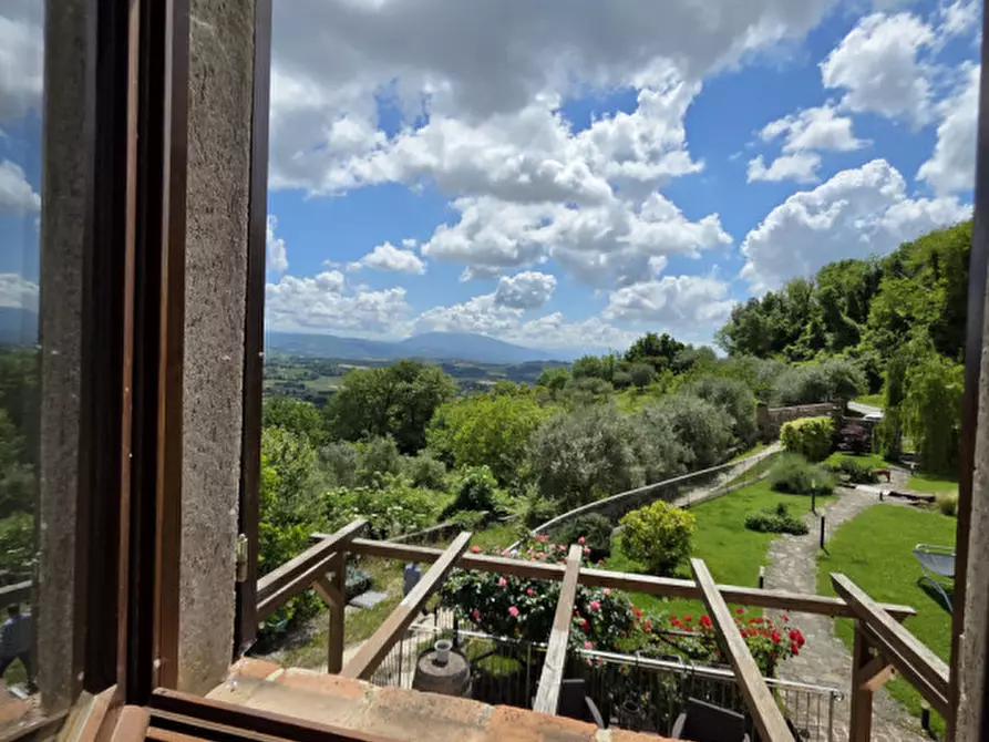 Immagine 37 di Rustico / casale in vendita  a Perugia