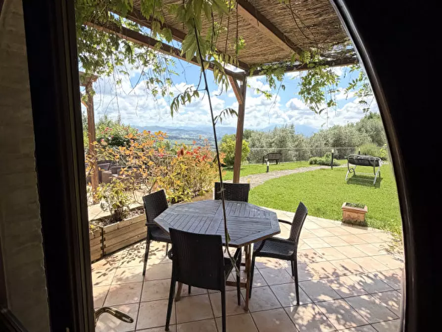 Immagine 49 di Rustico / casale in vendita  a Perugia
