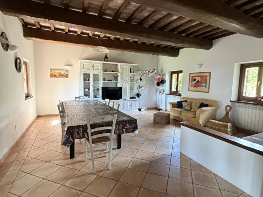 Immagine 53 di Rustico / casale in vendita  a Perugia