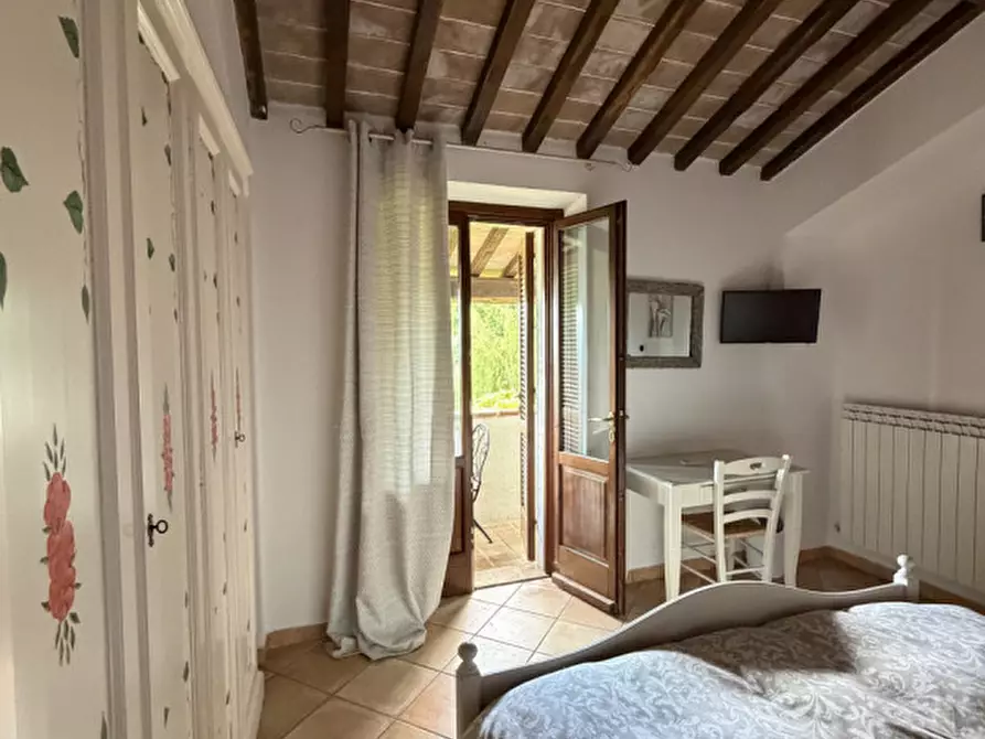 Immagine 67 di Rustico / casale in vendita  a Perugia