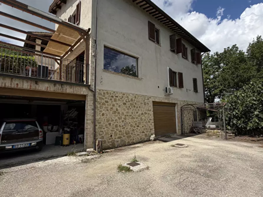 Immagine 72 di Rustico / casale in vendita  a Perugia